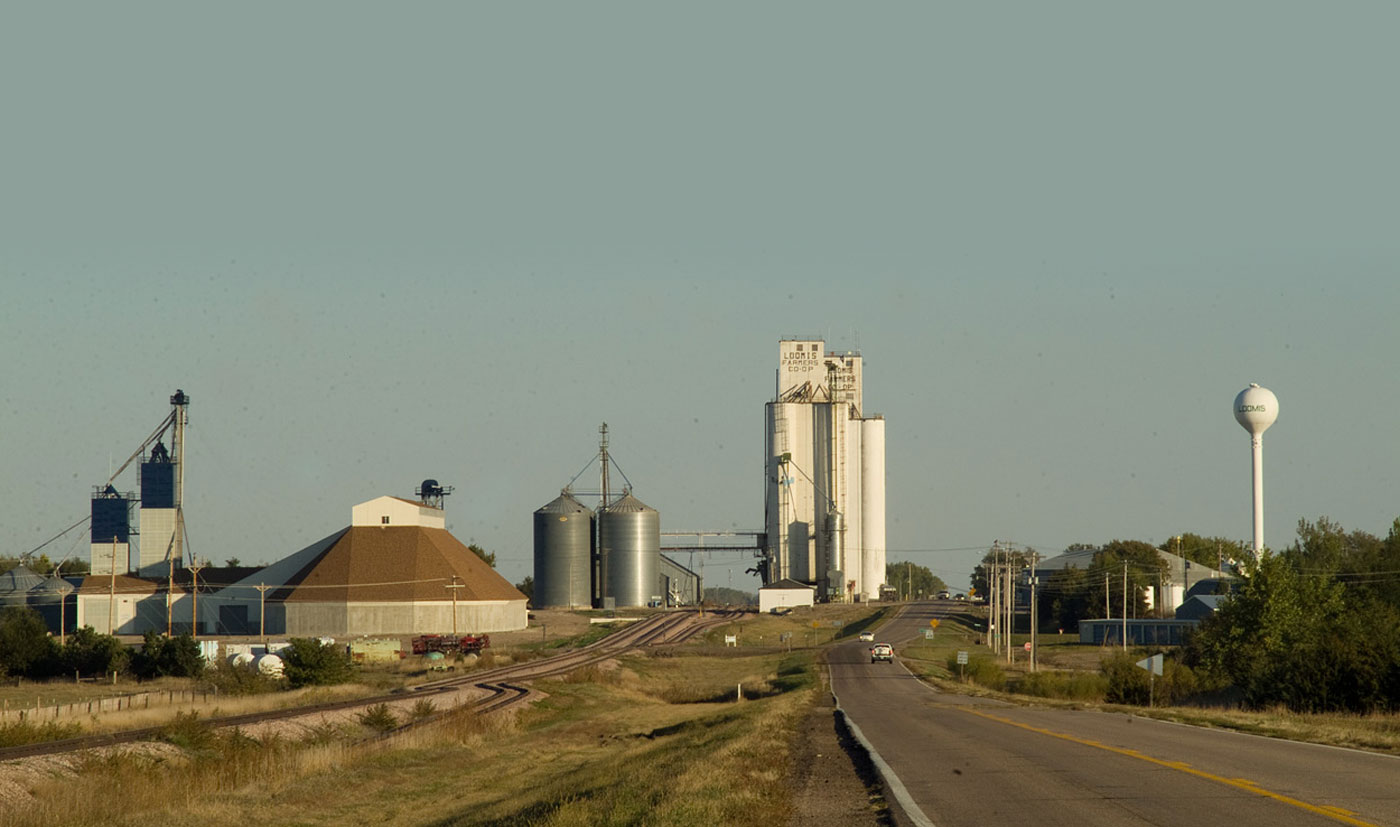 Loomis Farmer's Coop silos
